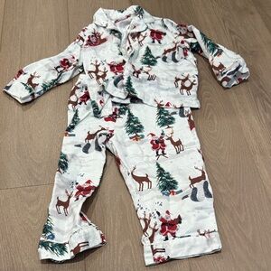 Pottery Barn Kids White Flannel Christmas Pajama Set w/ Santa & Reindeer Size 3T